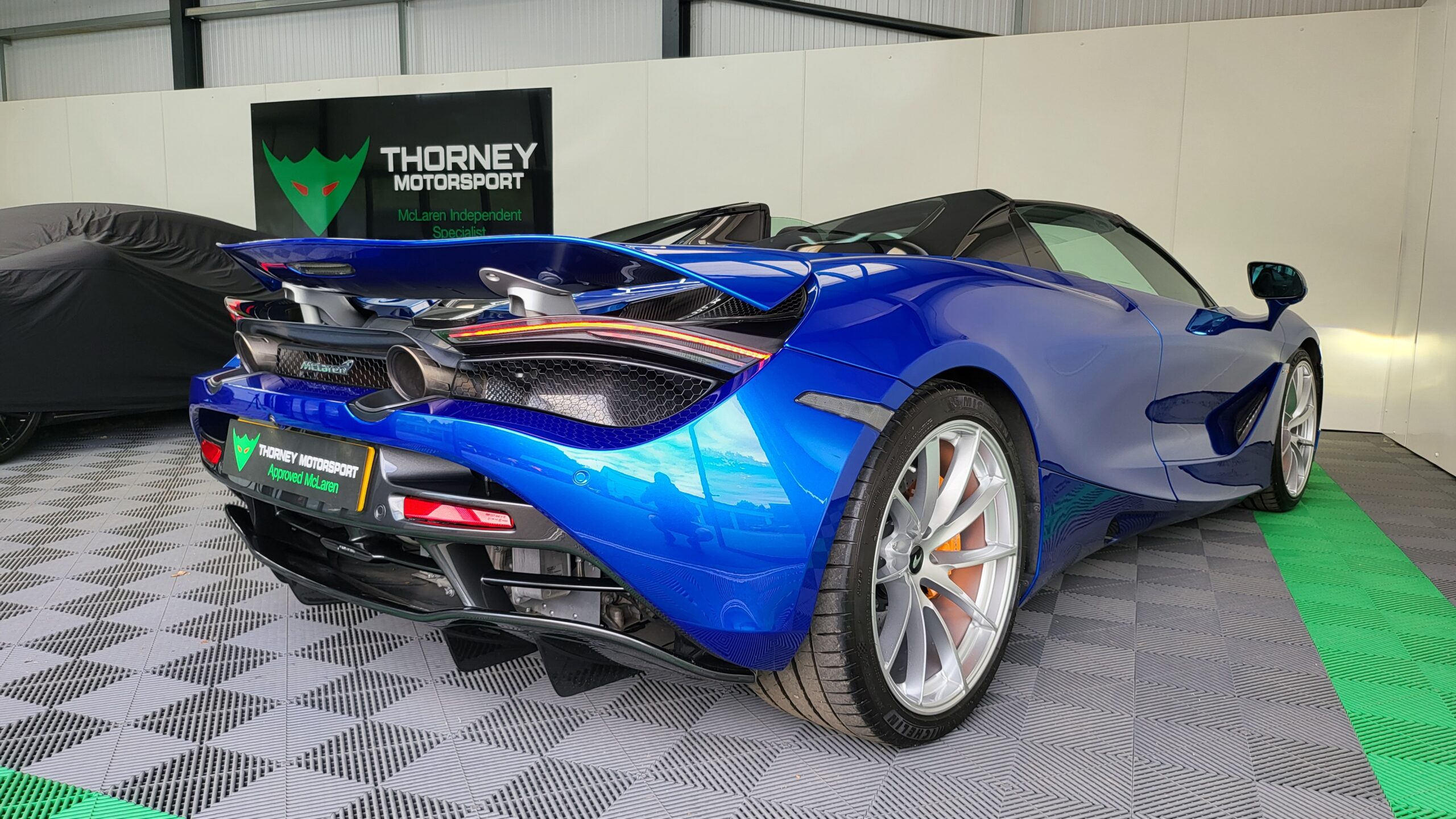 McLaren 720s Spider