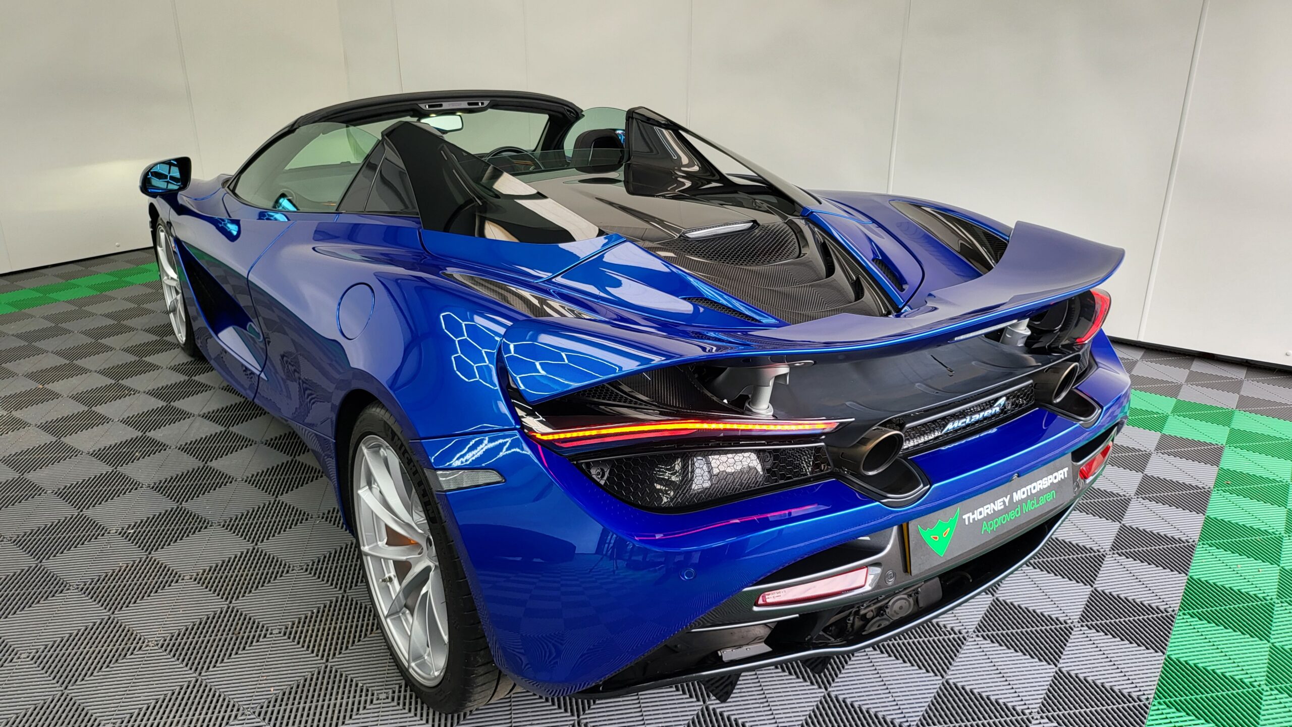 McLaren 720s Spider