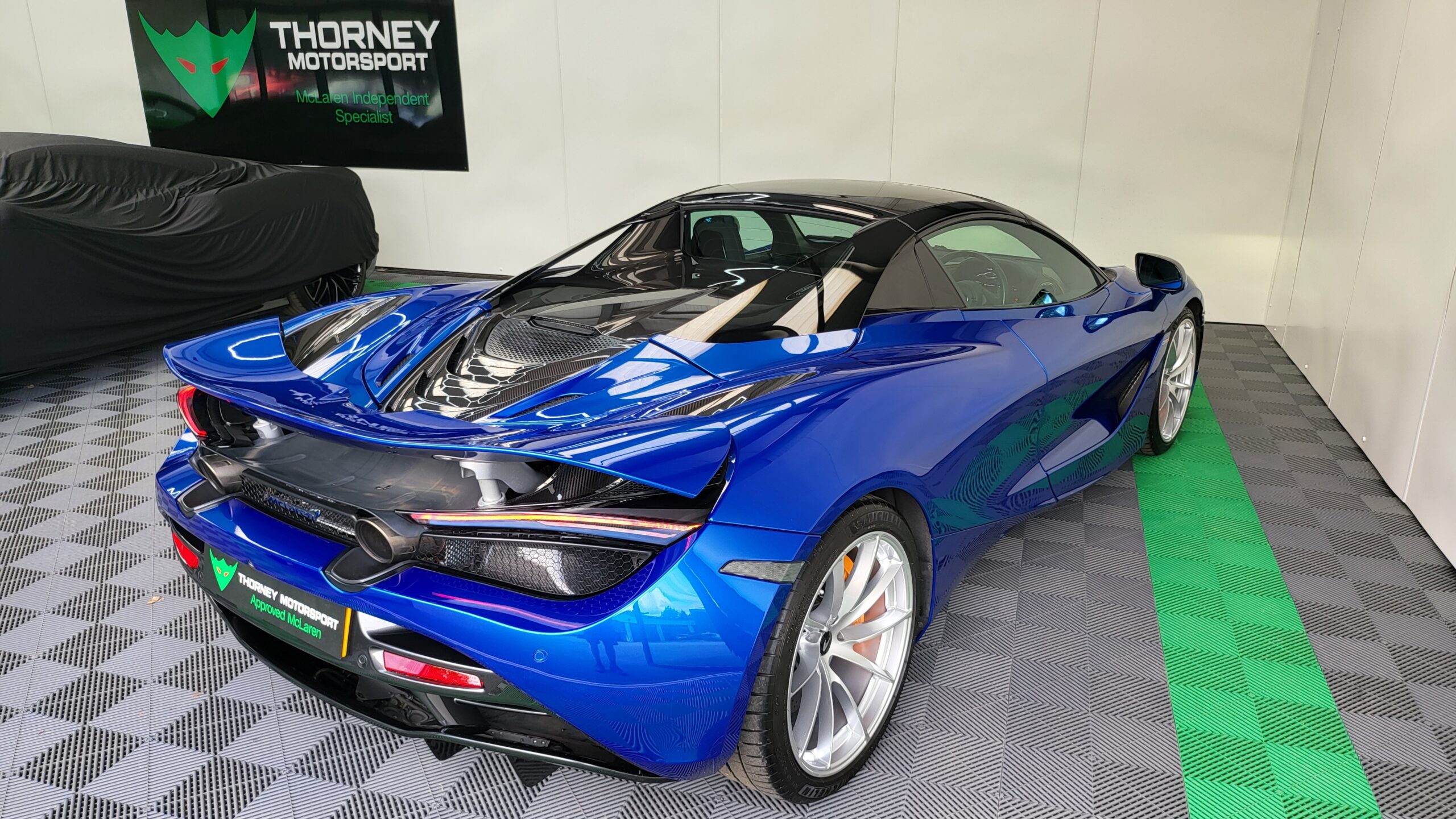 McLaren 720s Spider