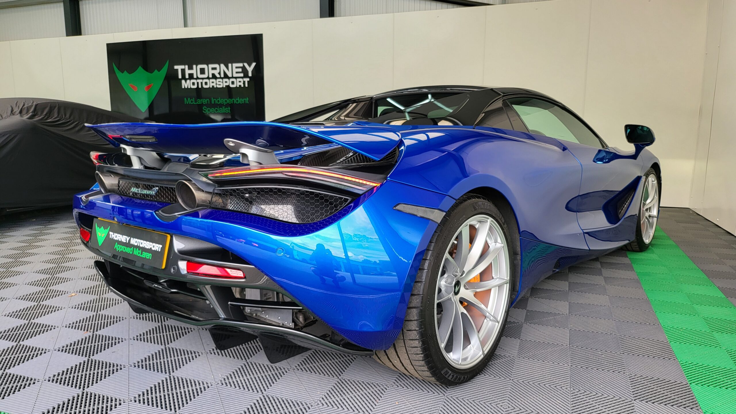 McLaren 720s Spider