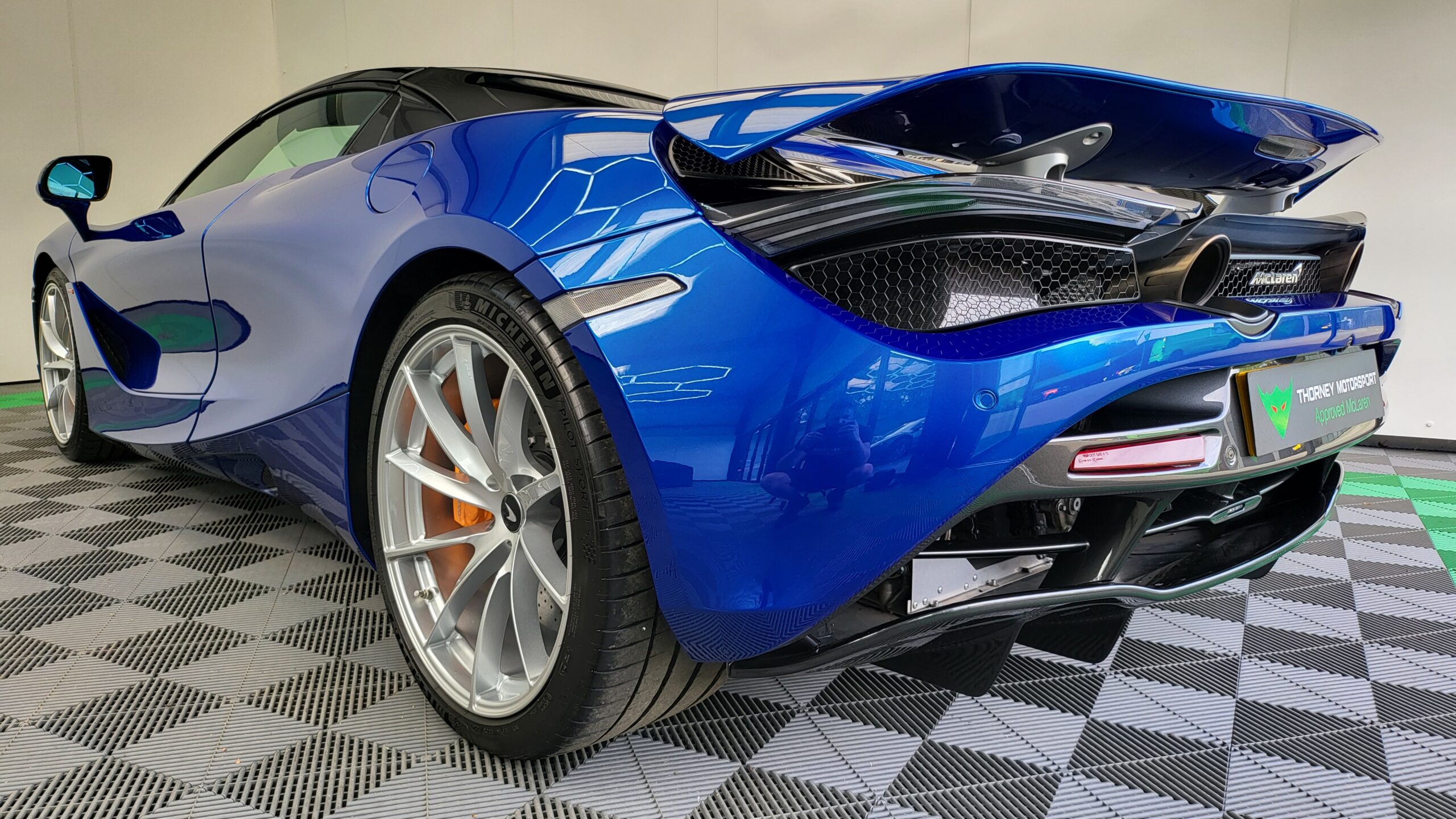 McLaren 720s Spider