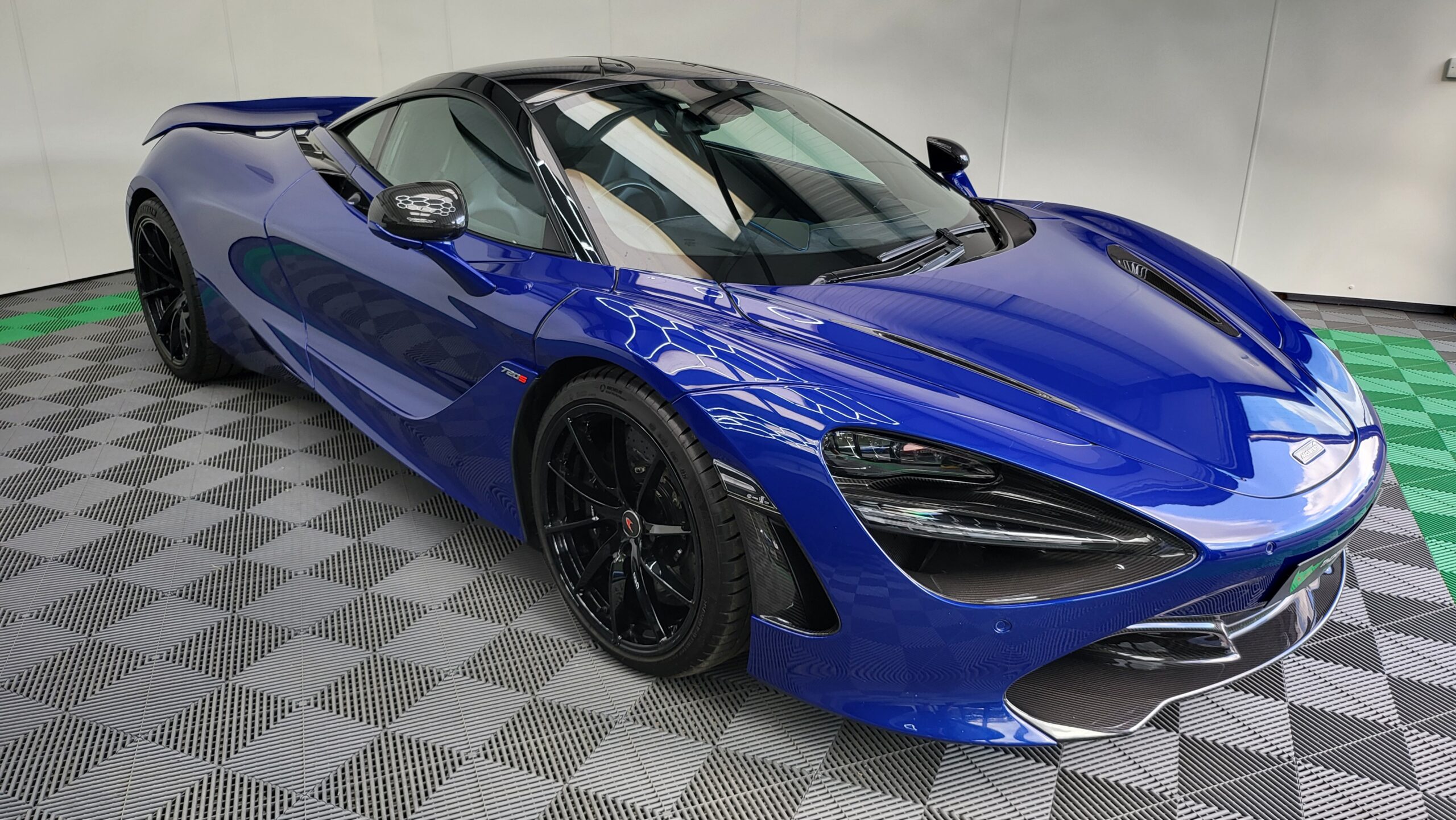 McLaren 720s Coupe SOLD