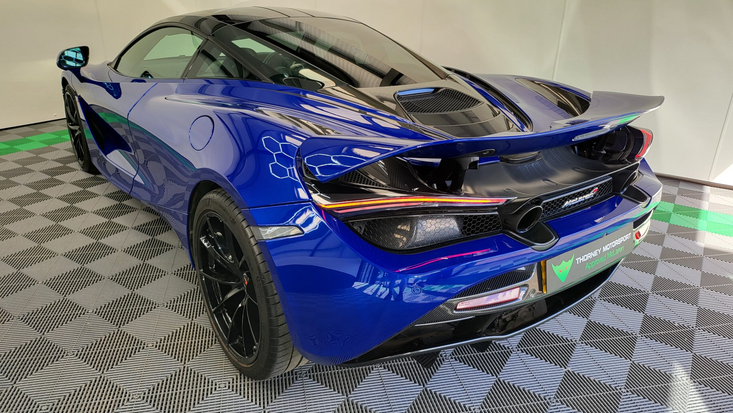 McLaren 720s Coupe SOLD