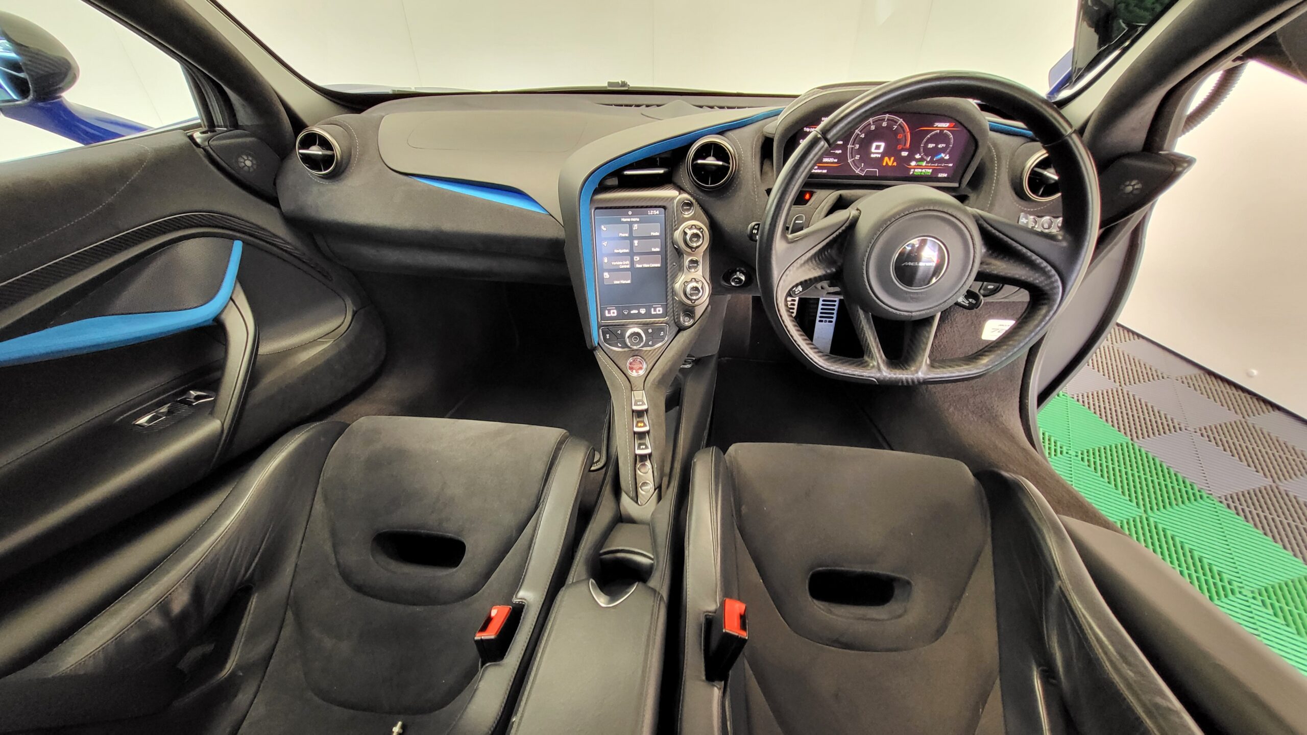 McLaren 720s Coupe SOLD
