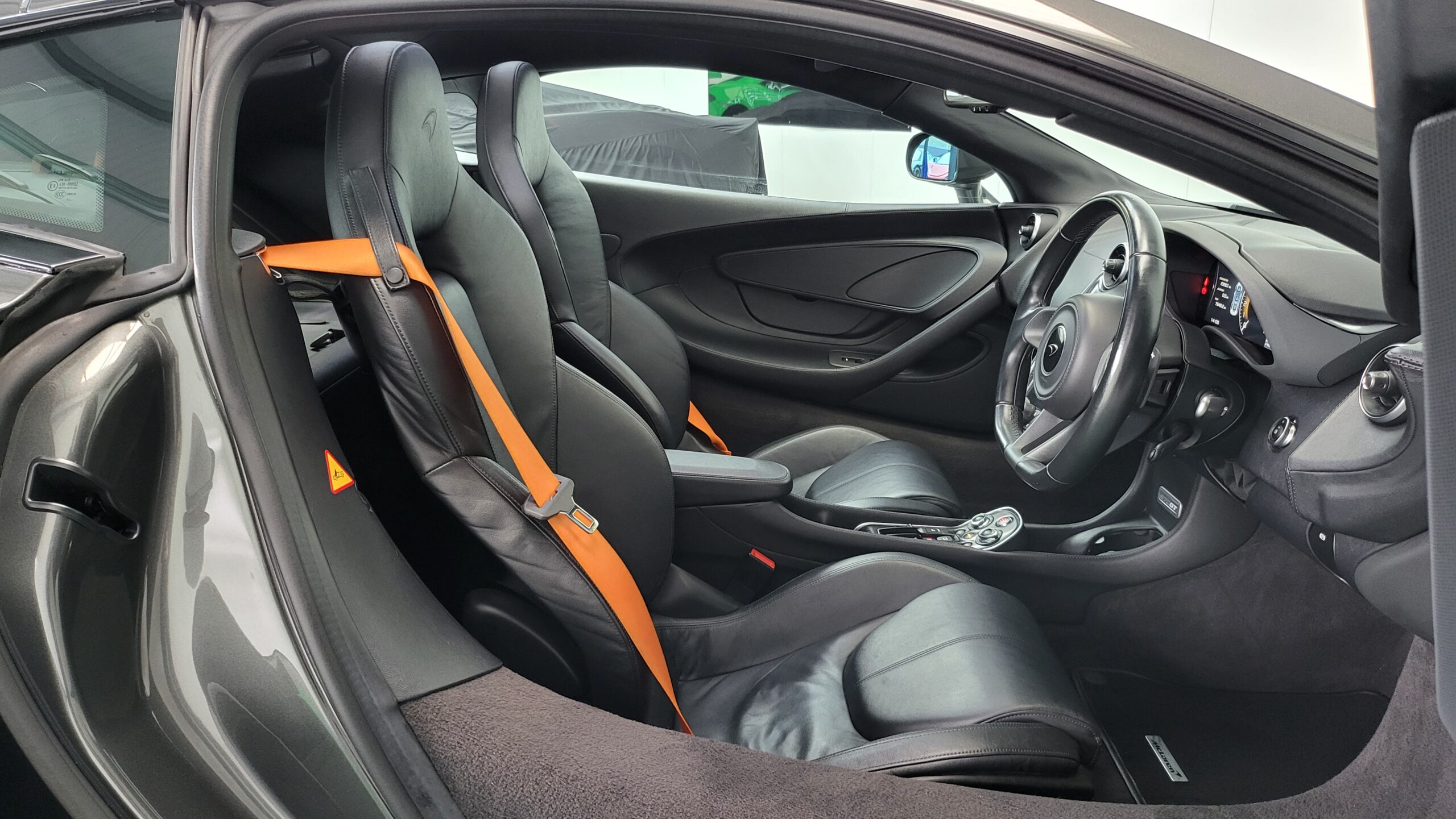 McLaren 570GT